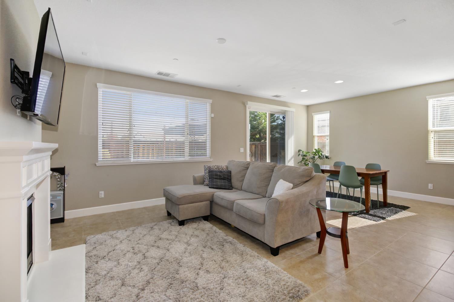 Building Photo - 6200 Crosshaven Ct