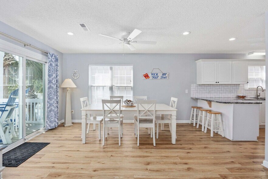 Building Photo - 111B S Yaupon Dr