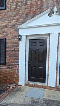 Building Photo - 146 Plantation Cir