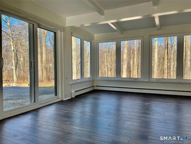 Building Photo - 115 Seir Hill Rd