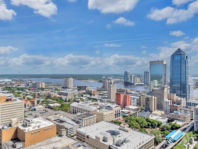 Building Photo - 311 W Ashley St