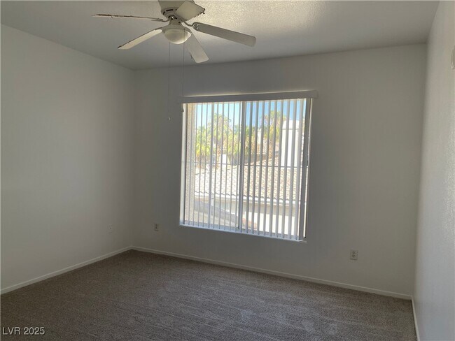 Building Photo - 7131 S Durango Dr