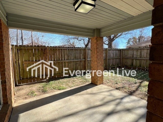 Building Photo - 101 Calla Ct