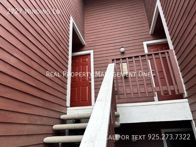 Building Photo - 2727 Winding Ln