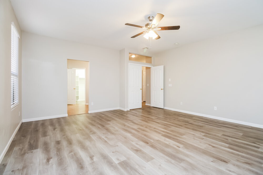 Building Photo - 5480 S Scott Pl