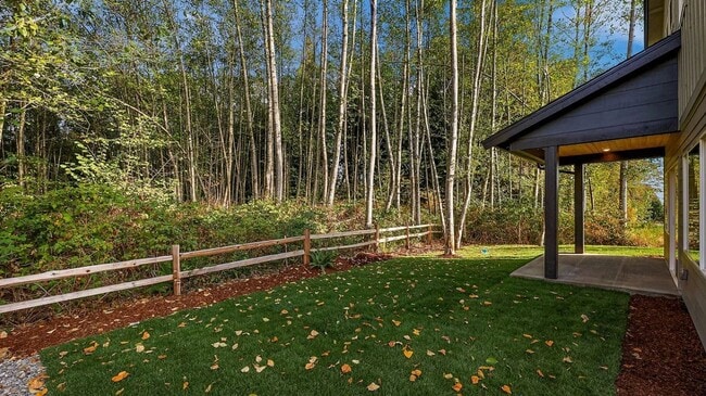 Building Photo - Newer 3 Bedroom, 2.25 Bathroom!