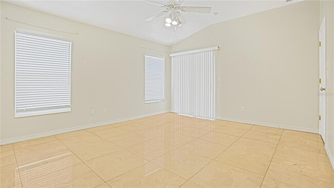 Building Photo - 774 Princeton Dr