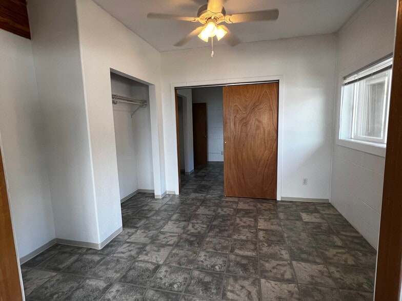 Building Photo - 47-358 Lulani St