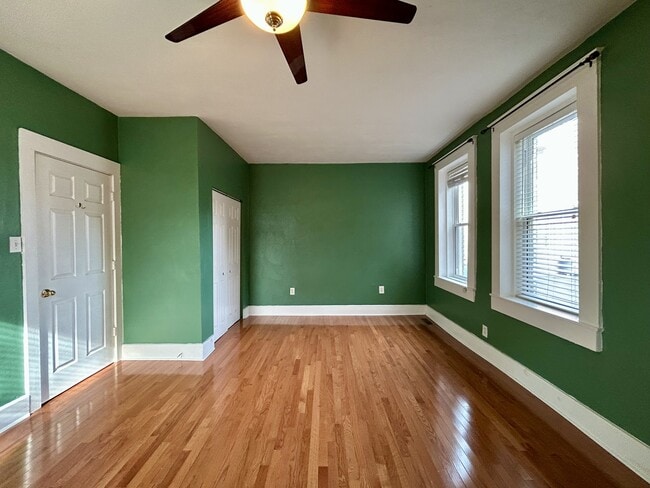 Building Photo - 3020 Colonial Ave