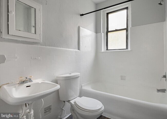 Building Photo - 0 Garrett Rd