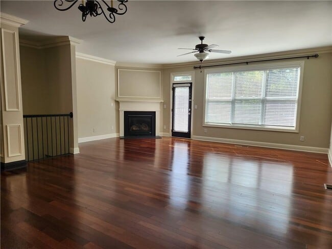 Building Photo - 5708 Pine Oak Dr NW