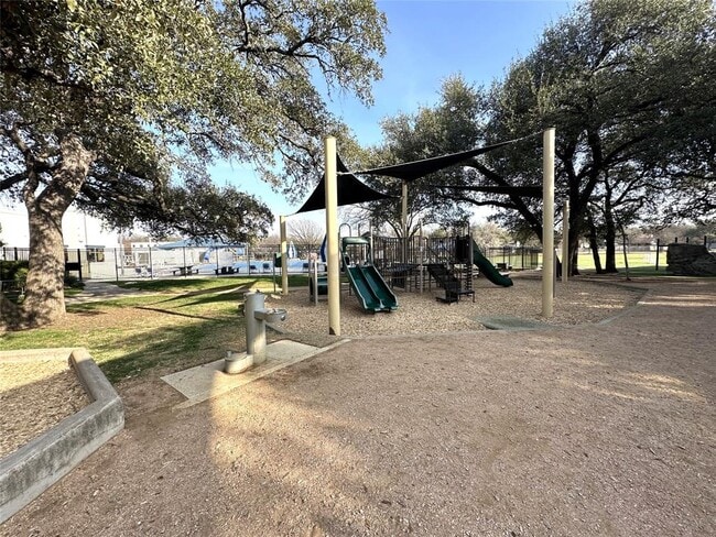 Building Photo - 13259 Kerrville Folkway