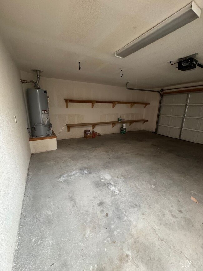 Building Photo - 2224 Santa Ana