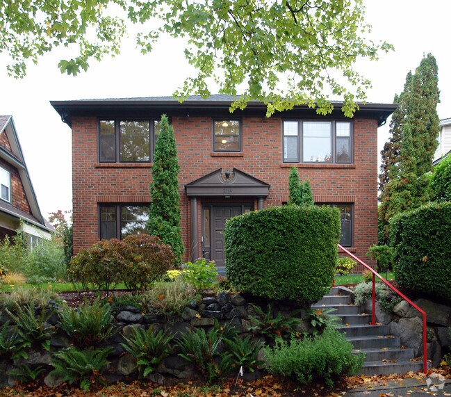 Queen Anne 2114 7th Ave W Seattle WA 98119 Apartment Finder