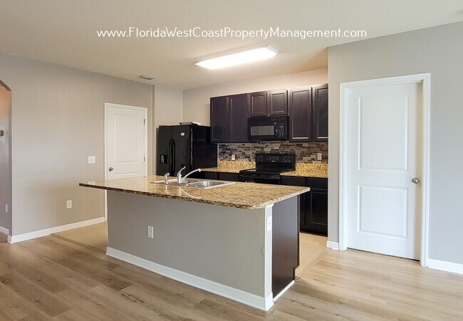 Building Photo - LOVELY 3 BEDROOM/2 BATH HOME WITH FENCED YARD! WILLOW WALK- PALMETTO!!!