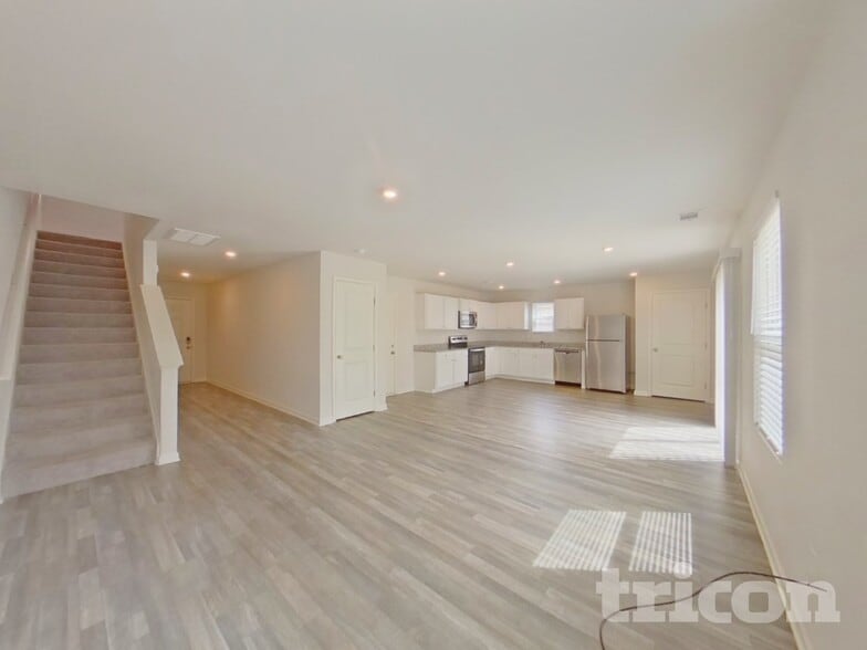 Building Photo - 507 Dayspring Dr