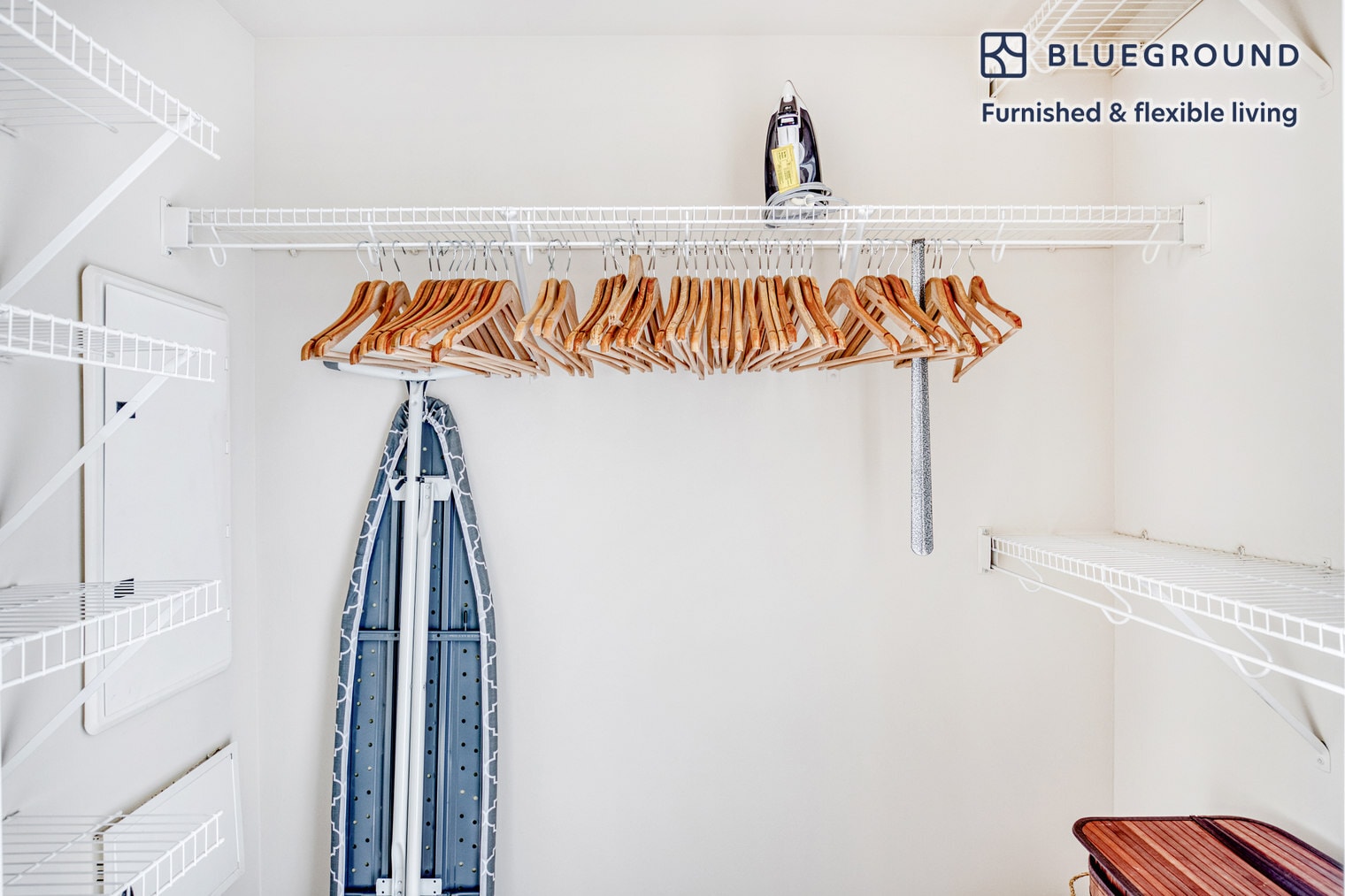 Building Photo - 550 14th Rd S