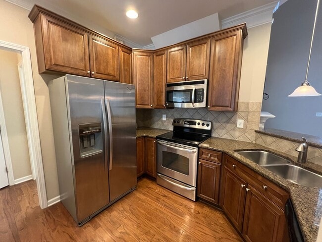 Building Photo - 10117 Falls Meadow Ct