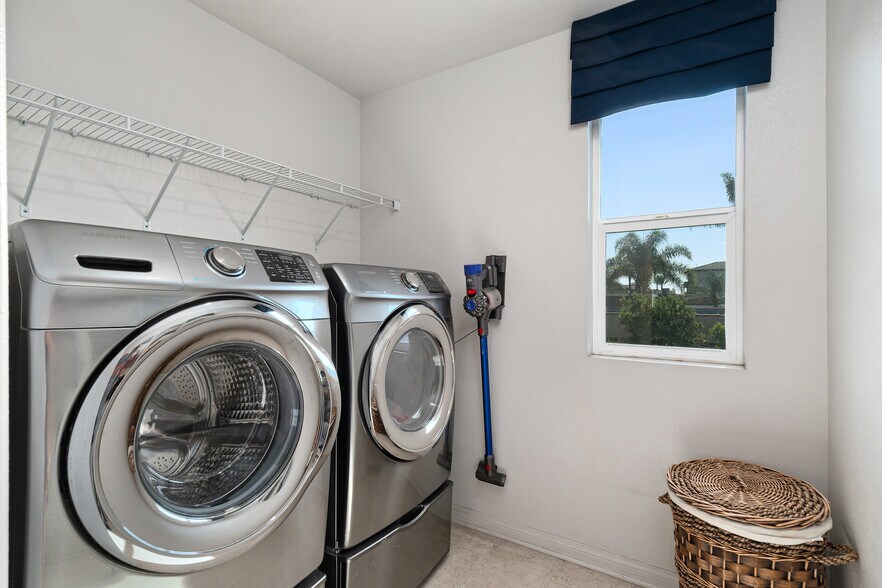 Building Photo - 1417 Turin Ln