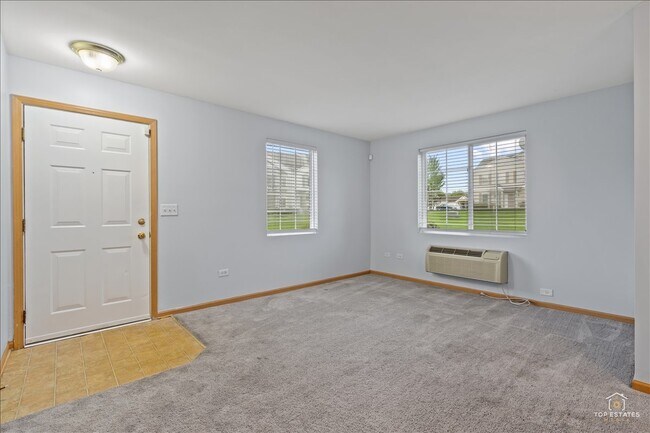 Building Photo - 1515 Silverstone Dr