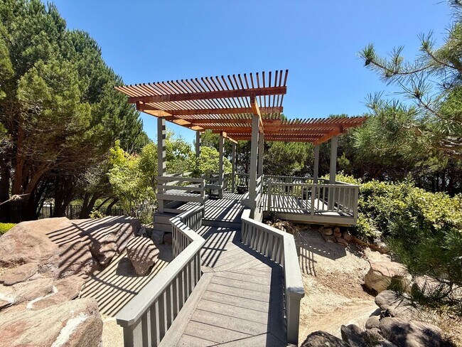 Building Photo - PANORAMIC BAY VIEW ESTATE IN PRESTIGIOUS TIBURON