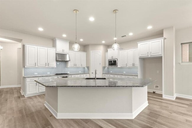 Building Photo - 1725 Rolling Heights Ln