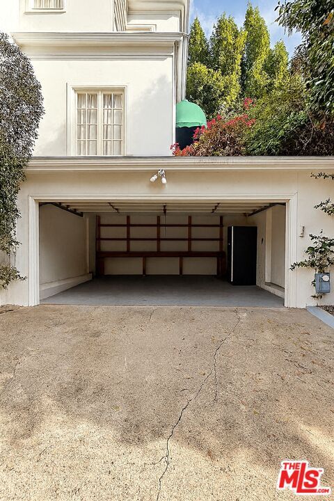 Building Photo - 8298 Presson Pl