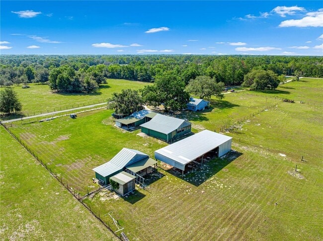 Building Photo - 3/2 Farm Home on 18.25 acres