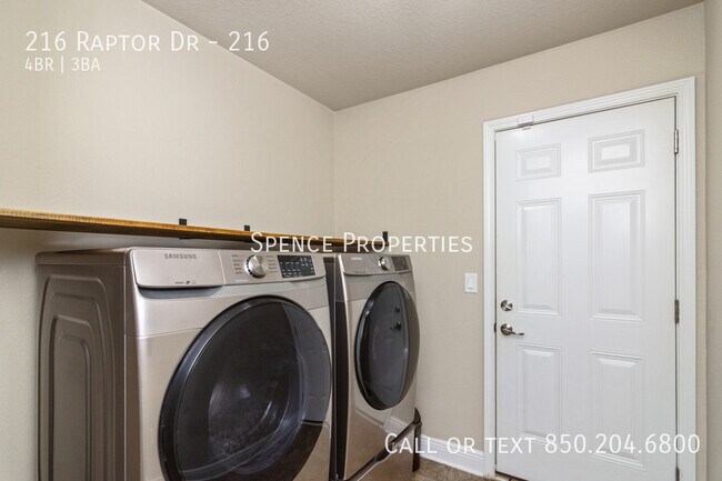 Building Photo - 216 Raptor Dr