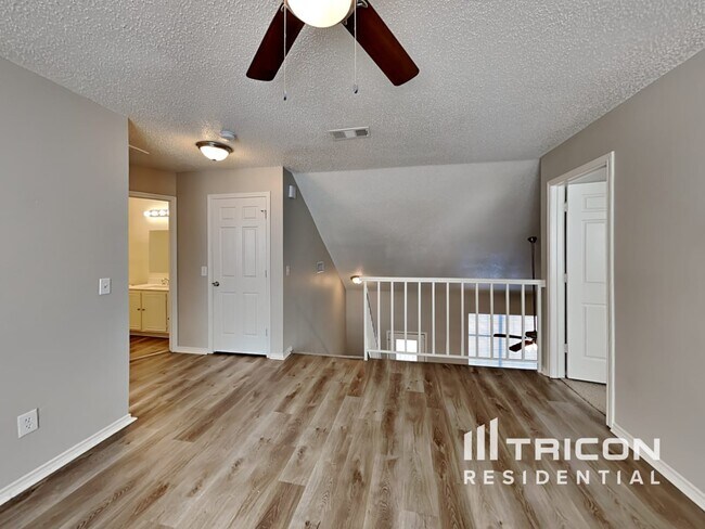 Building Photo - 1534 High Pointe Ln