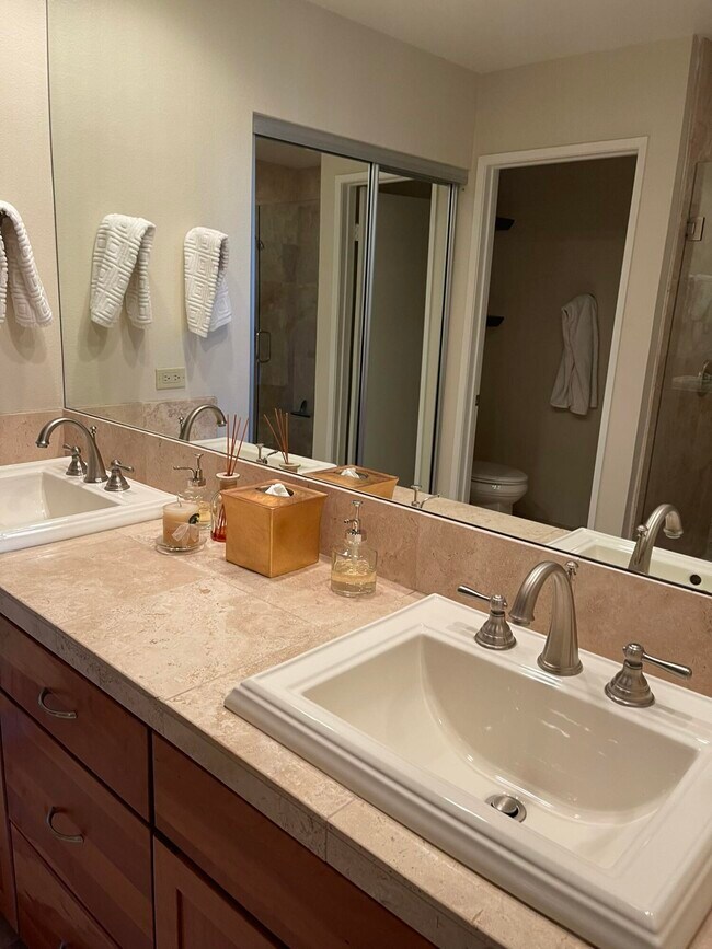 Building Photo - 55523 Oak-Hill