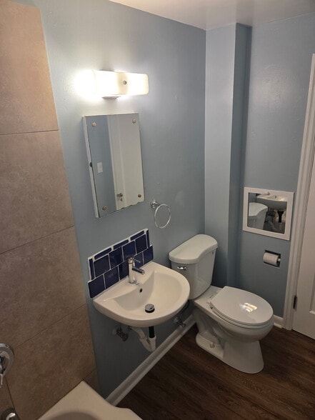 Bathroom - 4424 42nd Ave SW