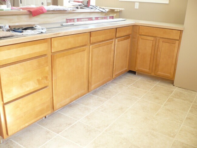 Building Photo - 1110 NW 27th St