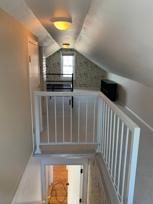 Building Photo - 3713 Busse St