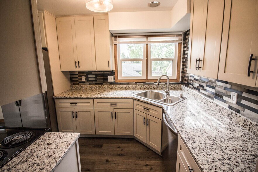 Kitchen - 708 North St