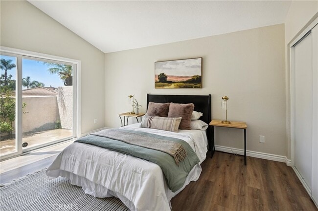 Building Photo - 1224 Fairway Cir