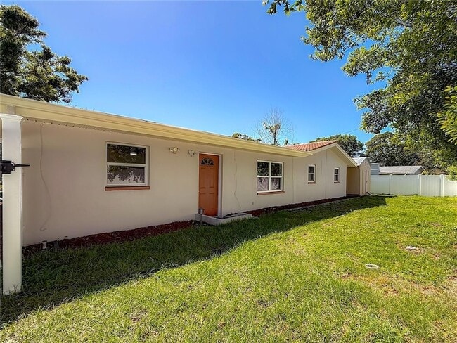 Building Photo - 1469 S Hillcrest Ave