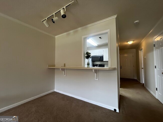 Building Photo - 2165 S Milledge Ave