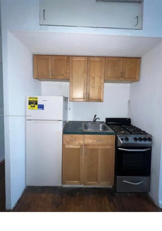 Building Photo - 1555 Pennsylvania Ave