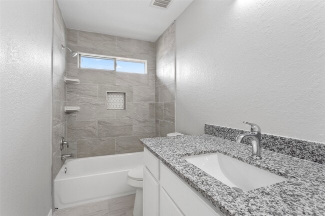 Building Photo - 1198 Stallion Ridge