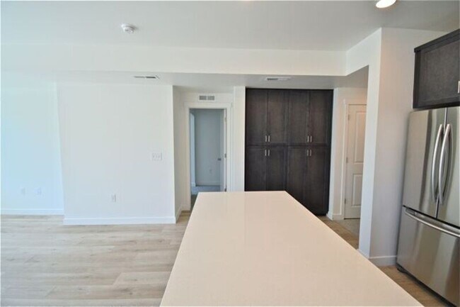 Building Photo - 8373 Iris Lumi Ln