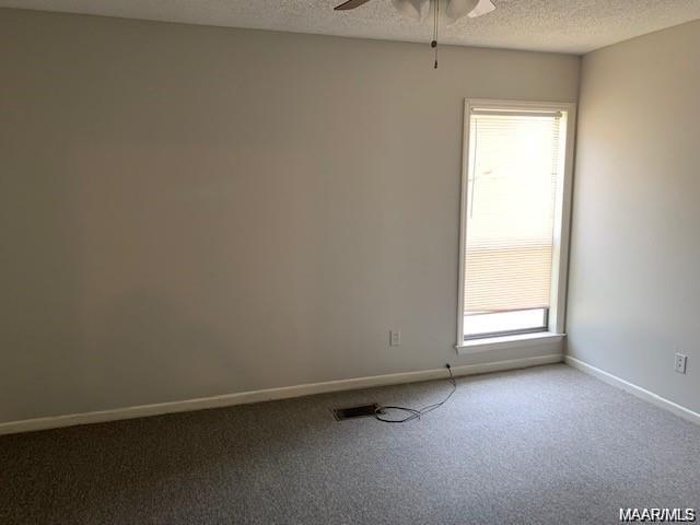 Building Photo - 28 Rosewood Ct