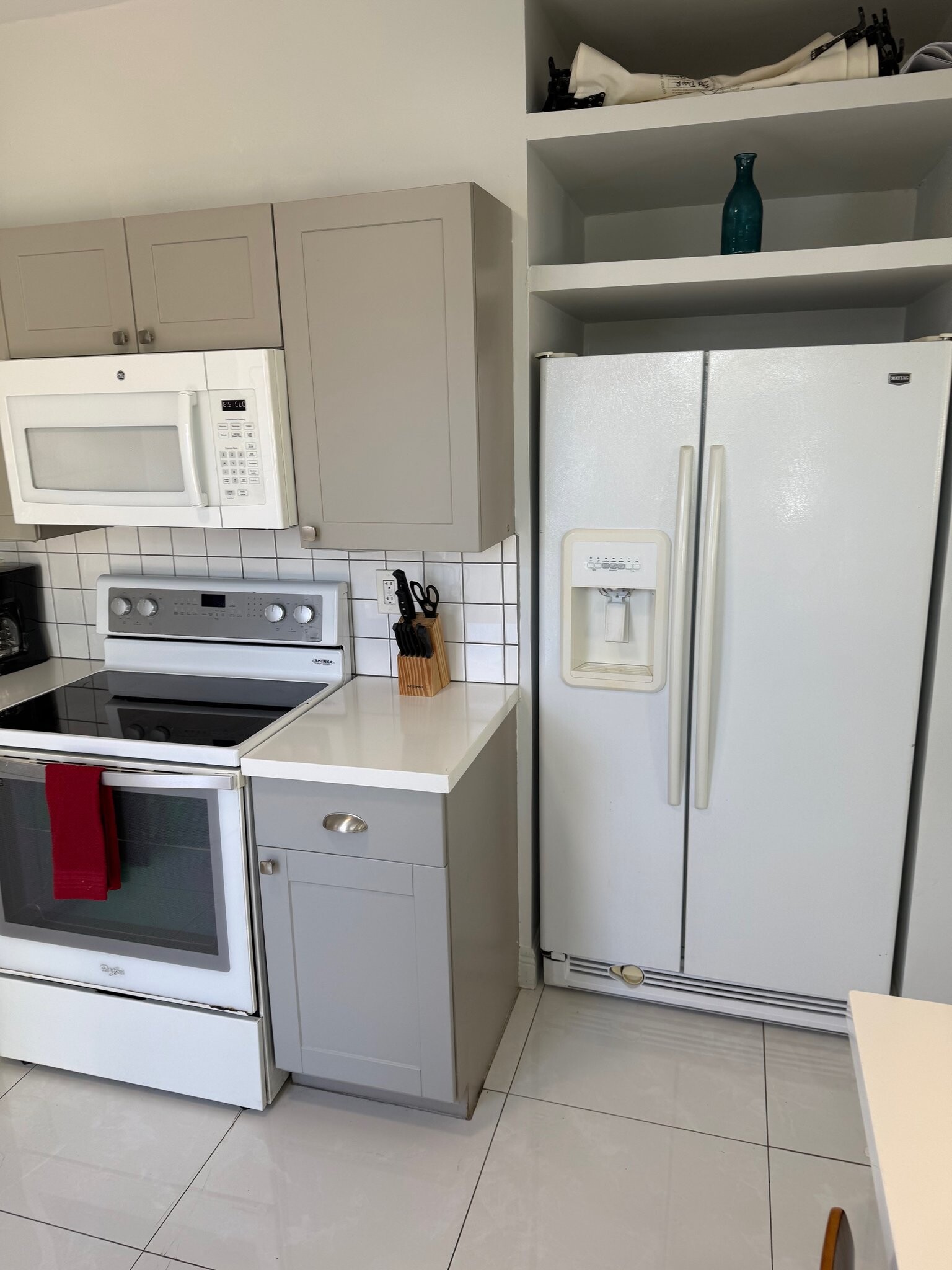 Building Photo - 2513 Staples Ave