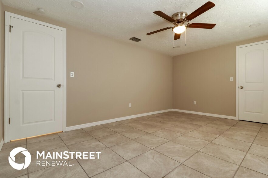 Building Photo - 3600 Trask Dr