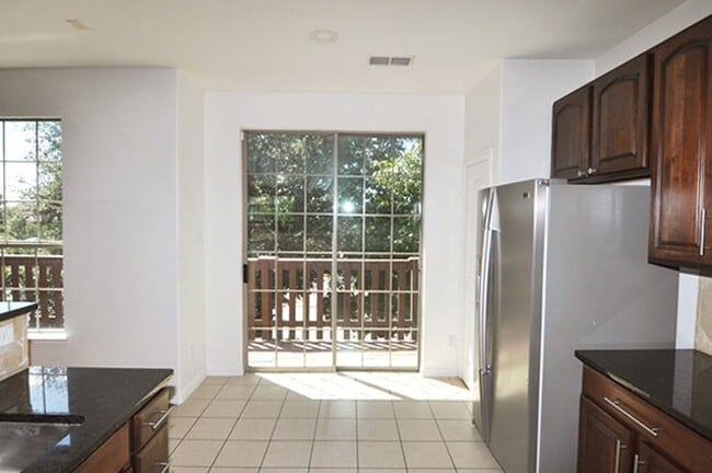 Building Photo - 1510 Biltmore Ln