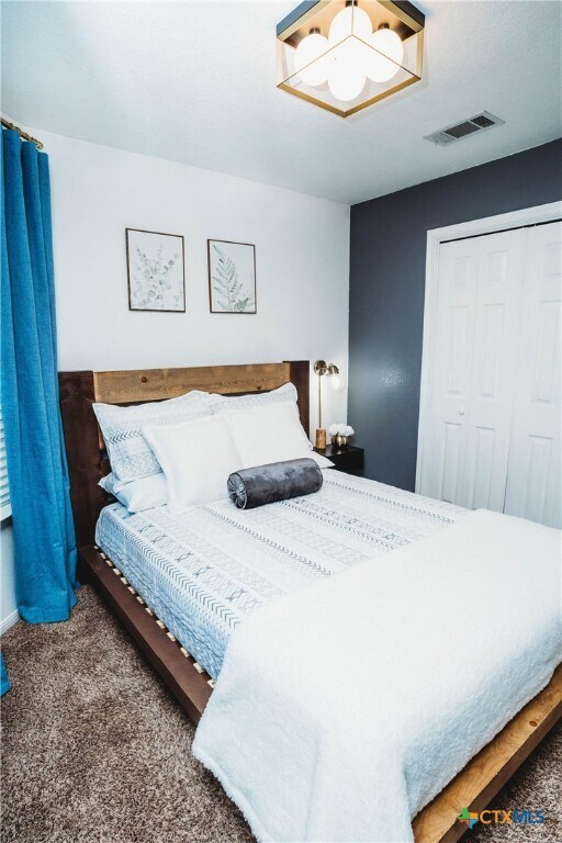 Building Photo - 3904 Split Oak Dr