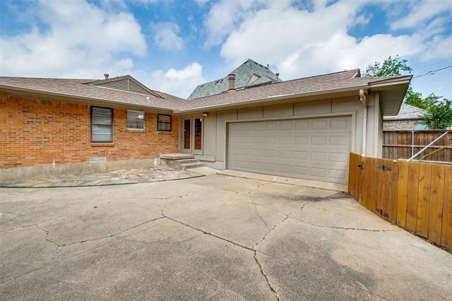 Building Photo - 9226 Larchwood Dr
