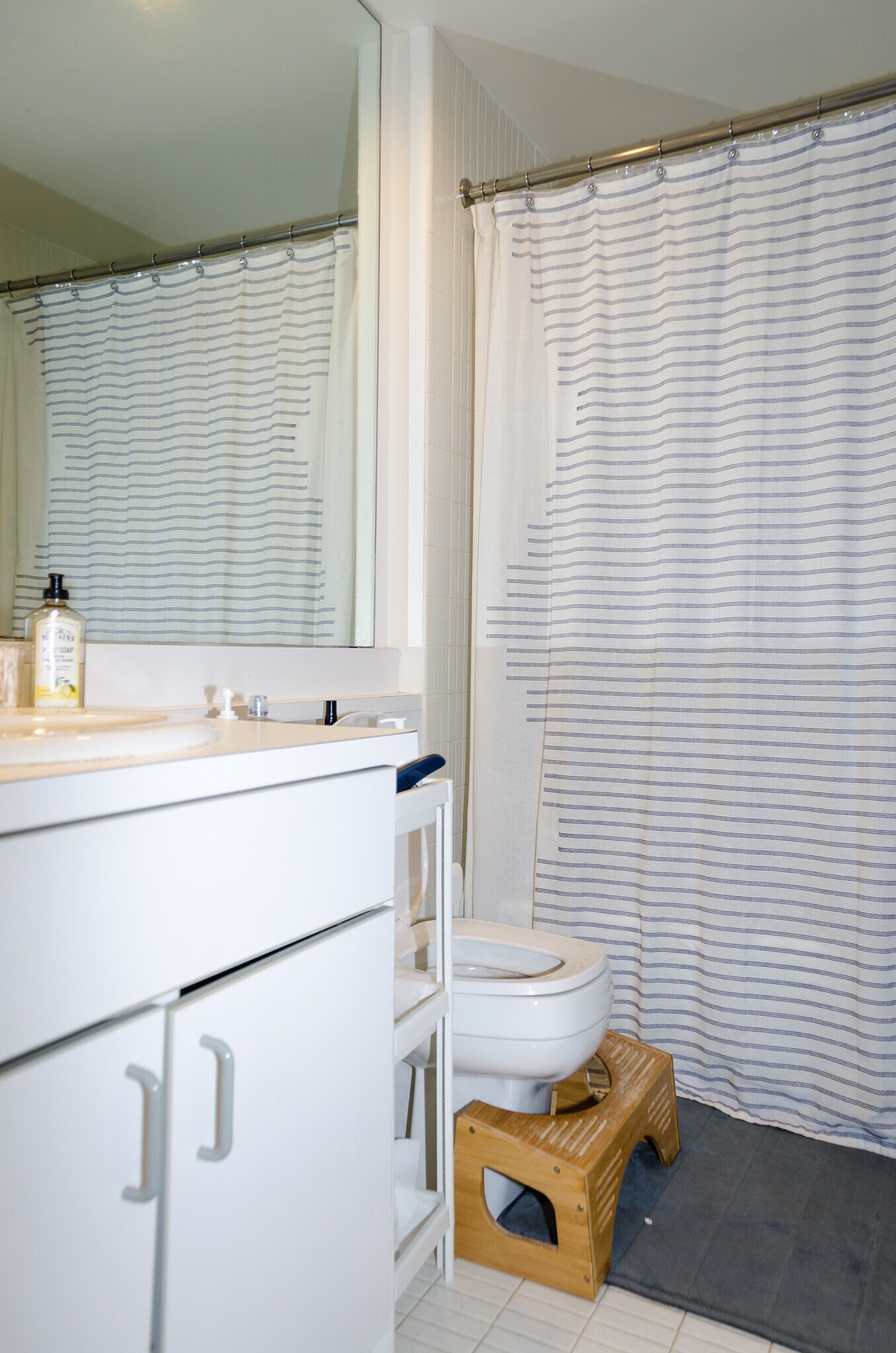 Building Photo - 173 Oak St