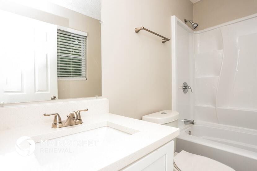 Building Photo - 819 Martin Rd