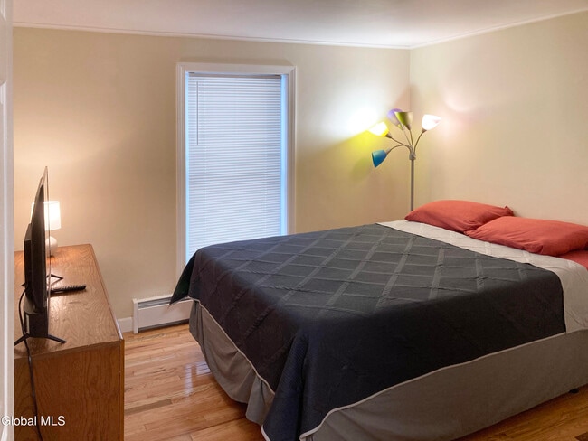 Building Photo - 157 Louden Rd